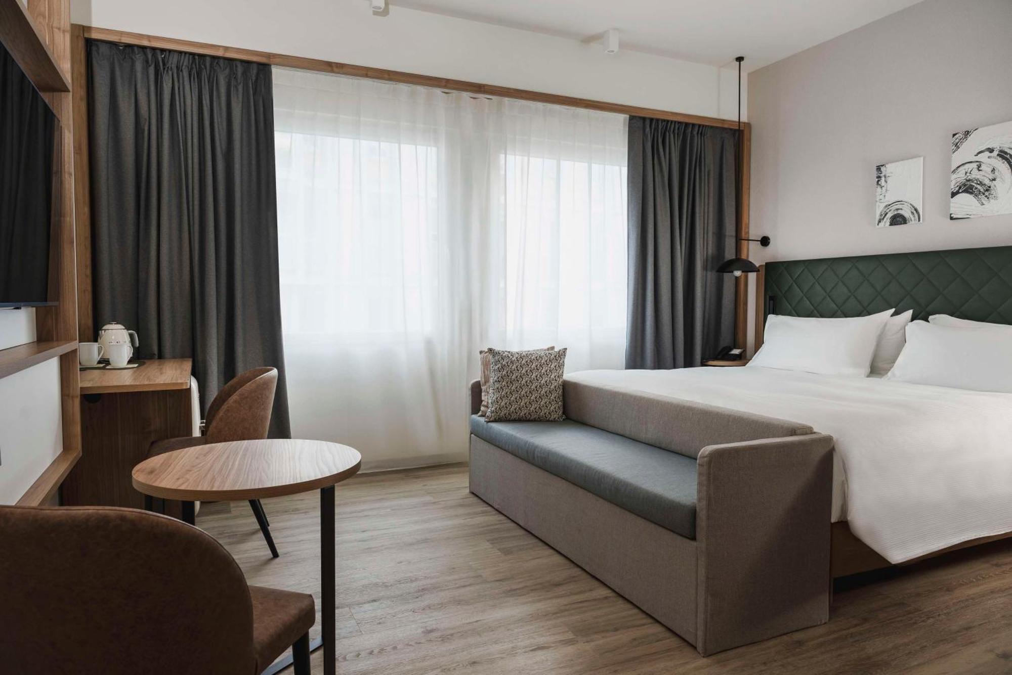Hilton Garden Inn Padova City Centre ภายนอก รูปภาพ