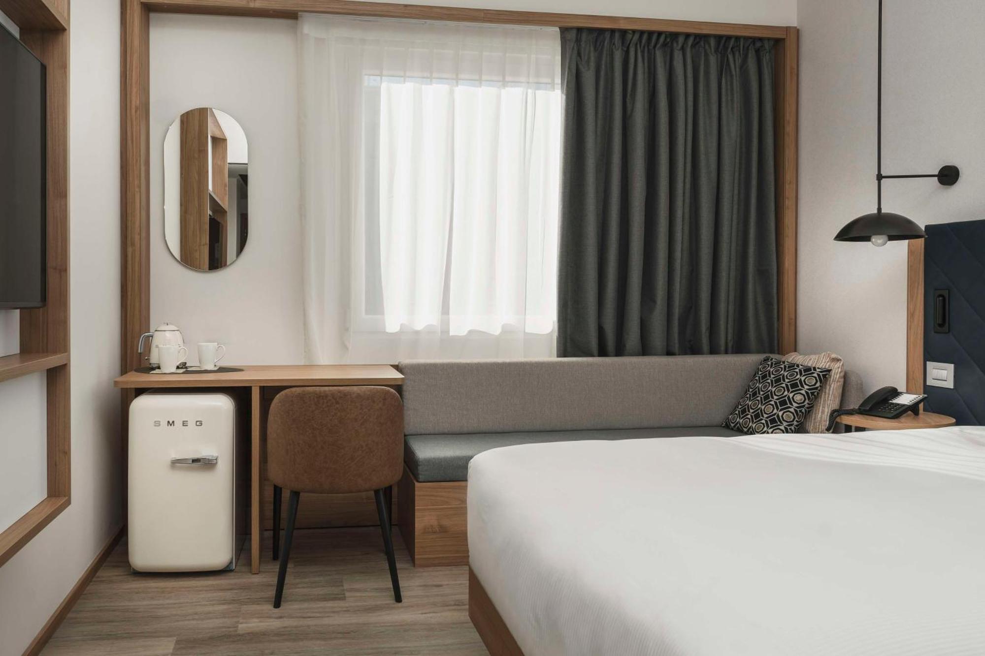 Hilton Garden Inn Padova City Centre ภายนอก รูปภาพ