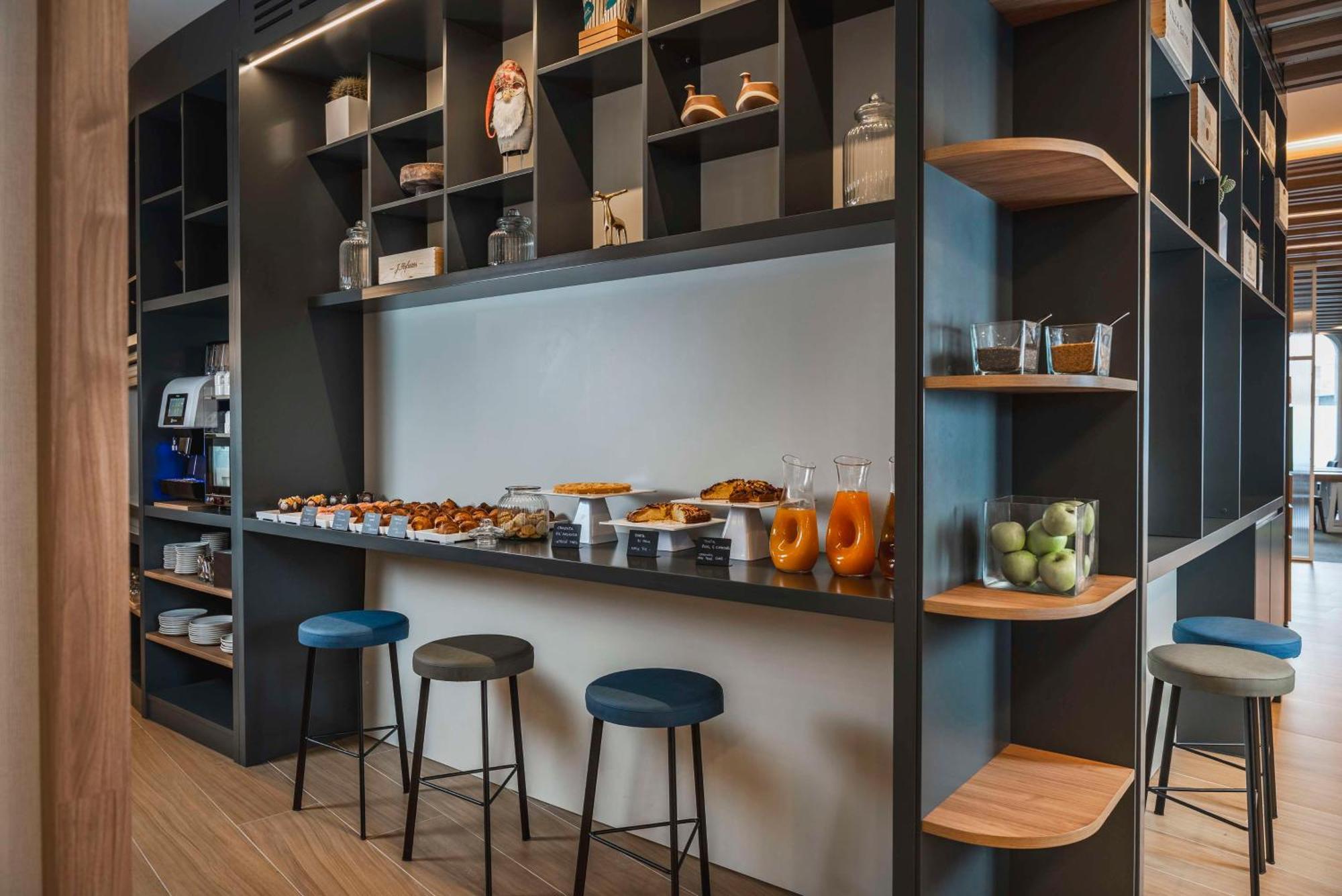 Hilton Garden Inn Padova City Centre ภายนอก รูปภาพ